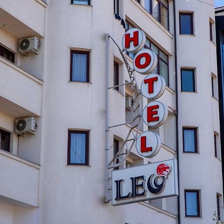 Hotel Leo Peja Kültér fotó
