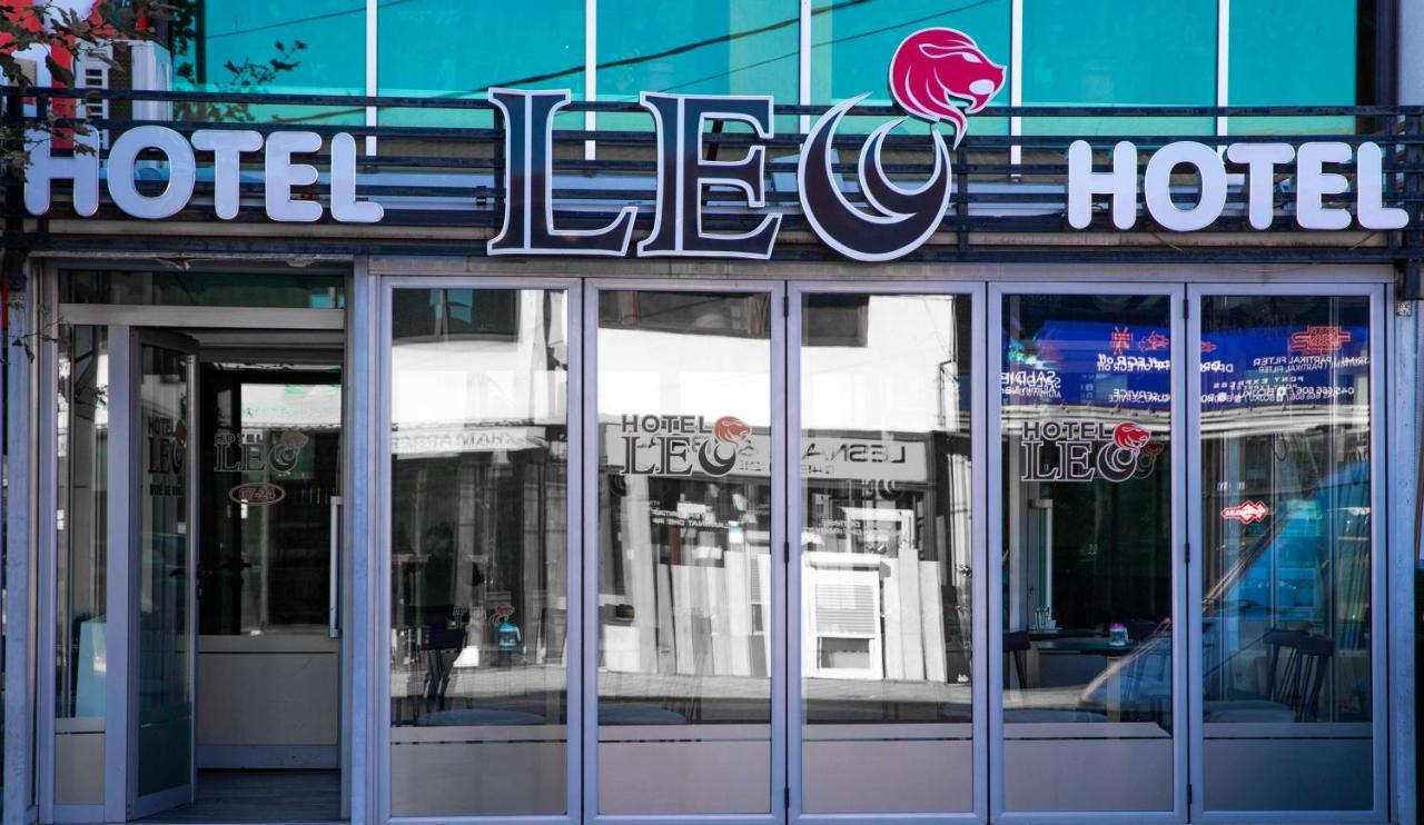Hotel Leo Peja Kültér fotó